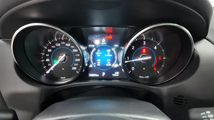 Jaguar F-Pace 2019, foto 29
