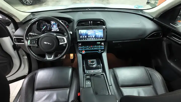 Jaguar F-Pace 2019, foto 41