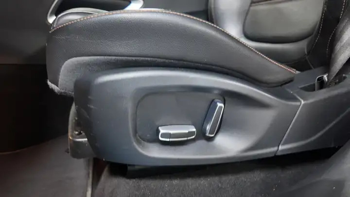 Jaguar F-Pace 2019, foto 21