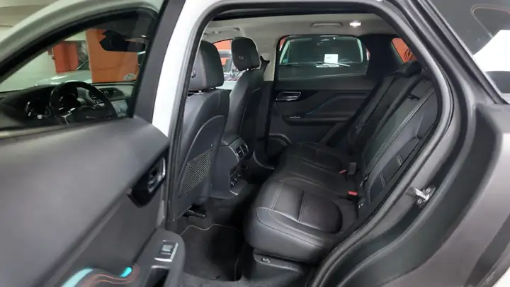 Jaguar F-Pace 2019, foto 38
