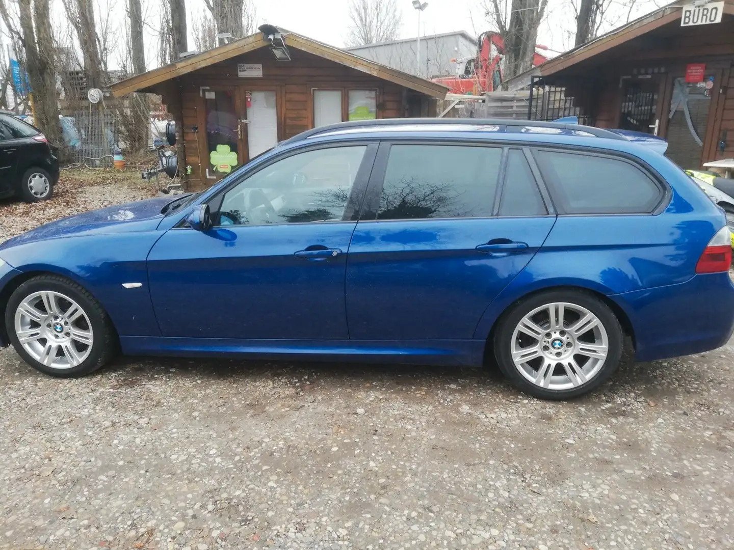 BMW 320 Baureihe 3 Touring 320i / M-Paket Blau - 2