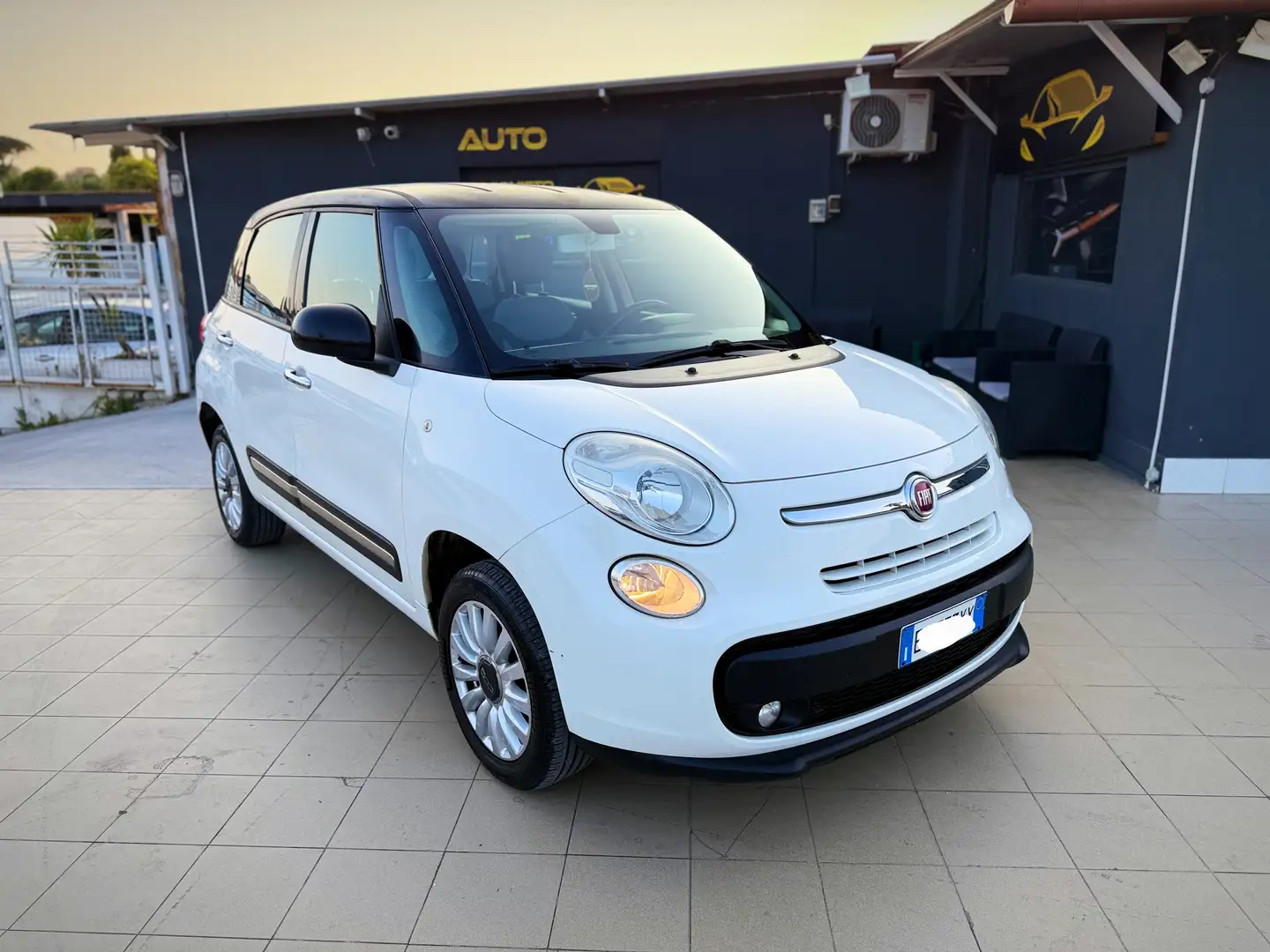 Fiat 500L Living 0.9 t.air t. natural power Pop Star 80cv - 1