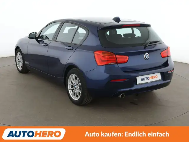 BMW 1 Series view 4