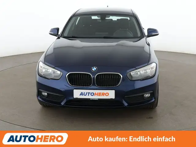 BMW 1 Series view 9