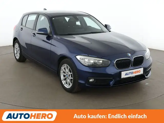 BMW 1 Series view 8