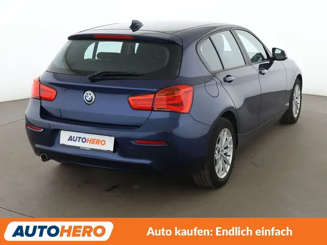 BMW 1 Series view 6