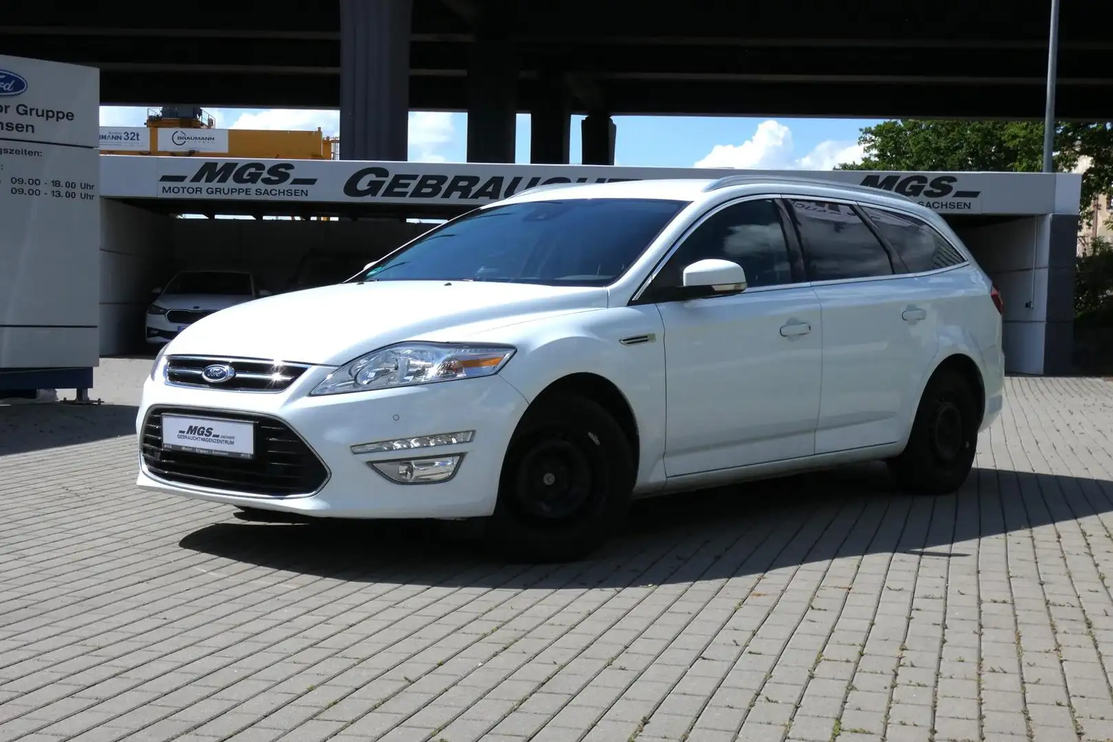 Ford Mondeo 1.6 EB "BUSINESS" #KLIMA #TEMP #NAVI #SHZ Bílá - 2
