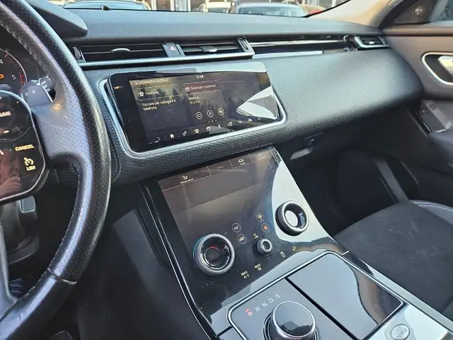 Land Rover Range Rover Velar view 15