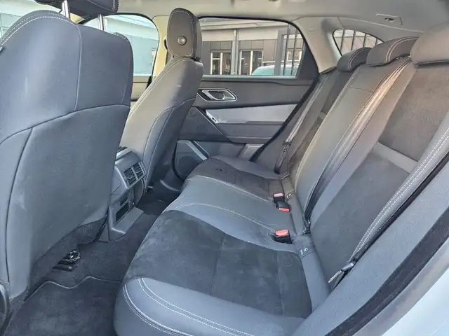 Land Rover Range Rover Velar view 10