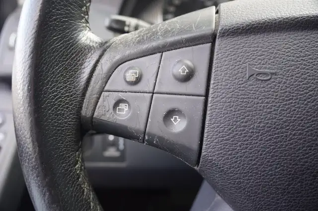 Mercedes-Benz B-Class view 8