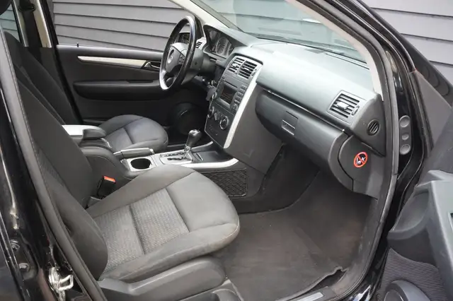 Mercedes-Benz B-Class view 15