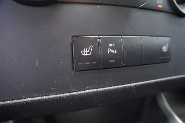 Mercedes-Benz B-Class view 24