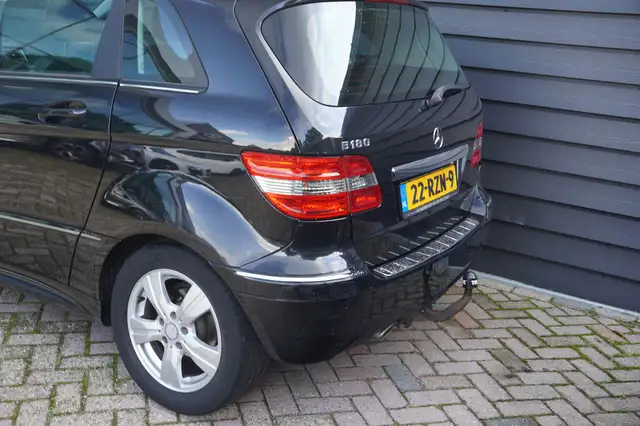 Mercedes-Benz B-Class view 14