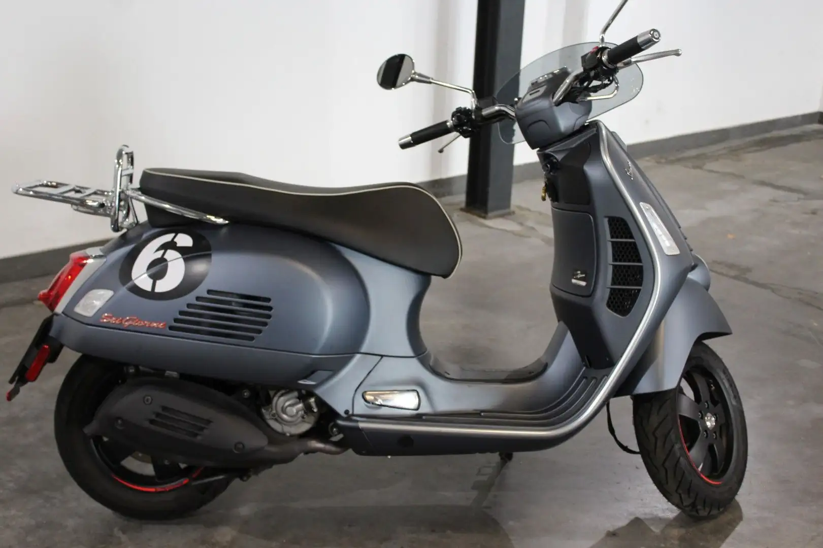Vespa Sei Giorni II Edition 300 ABS ASR limitiert Grey - 2
