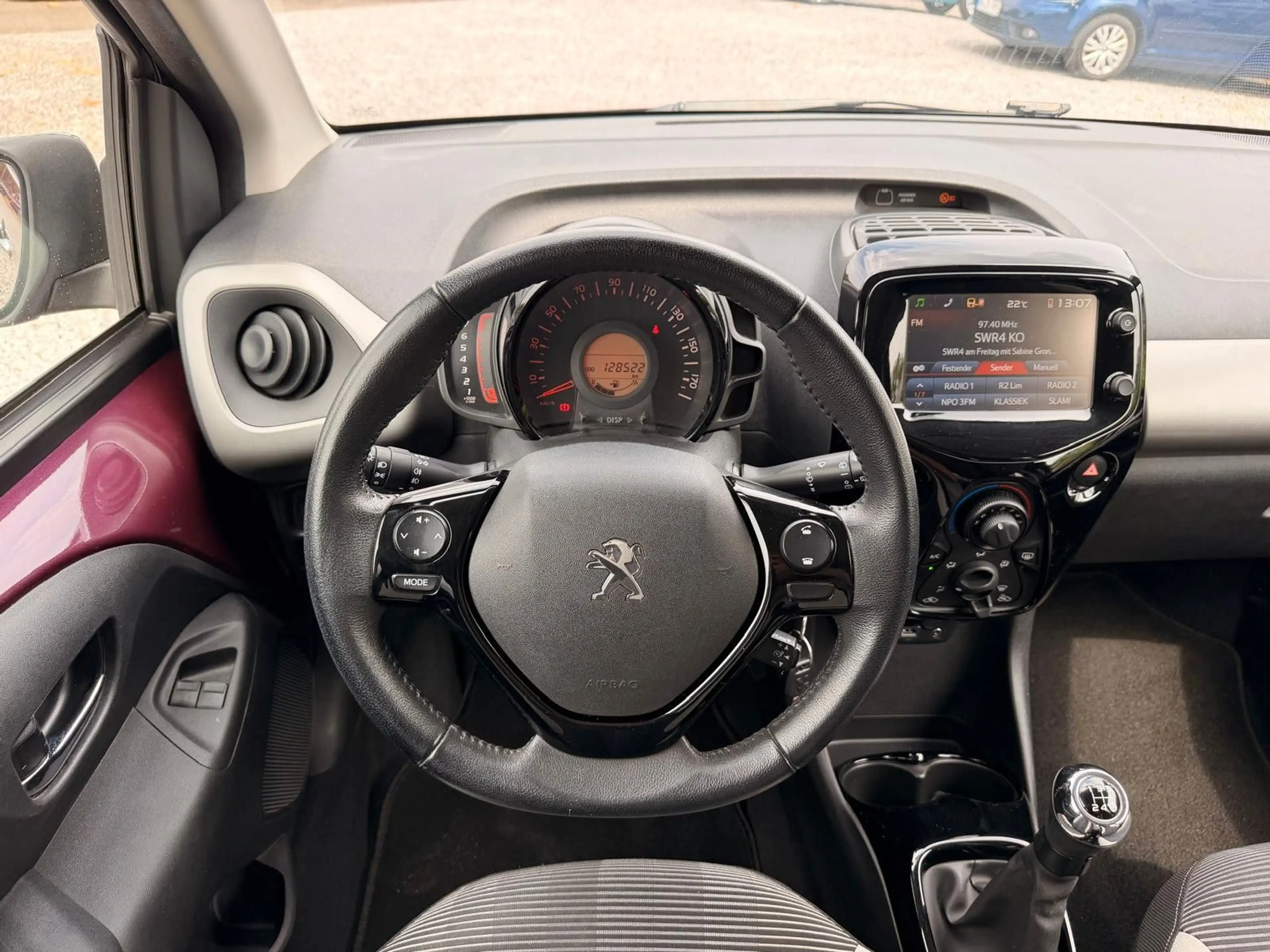 Peugeot 108 TOP Allure Rückfahrkamera — photo 15