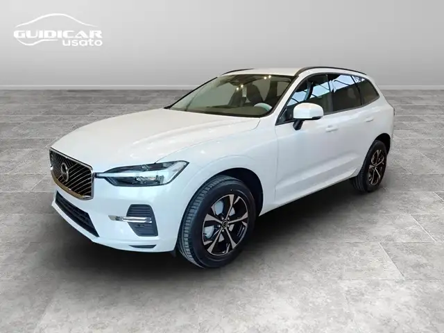Volvo XC60 2.0 b5 mhev Core awd auto