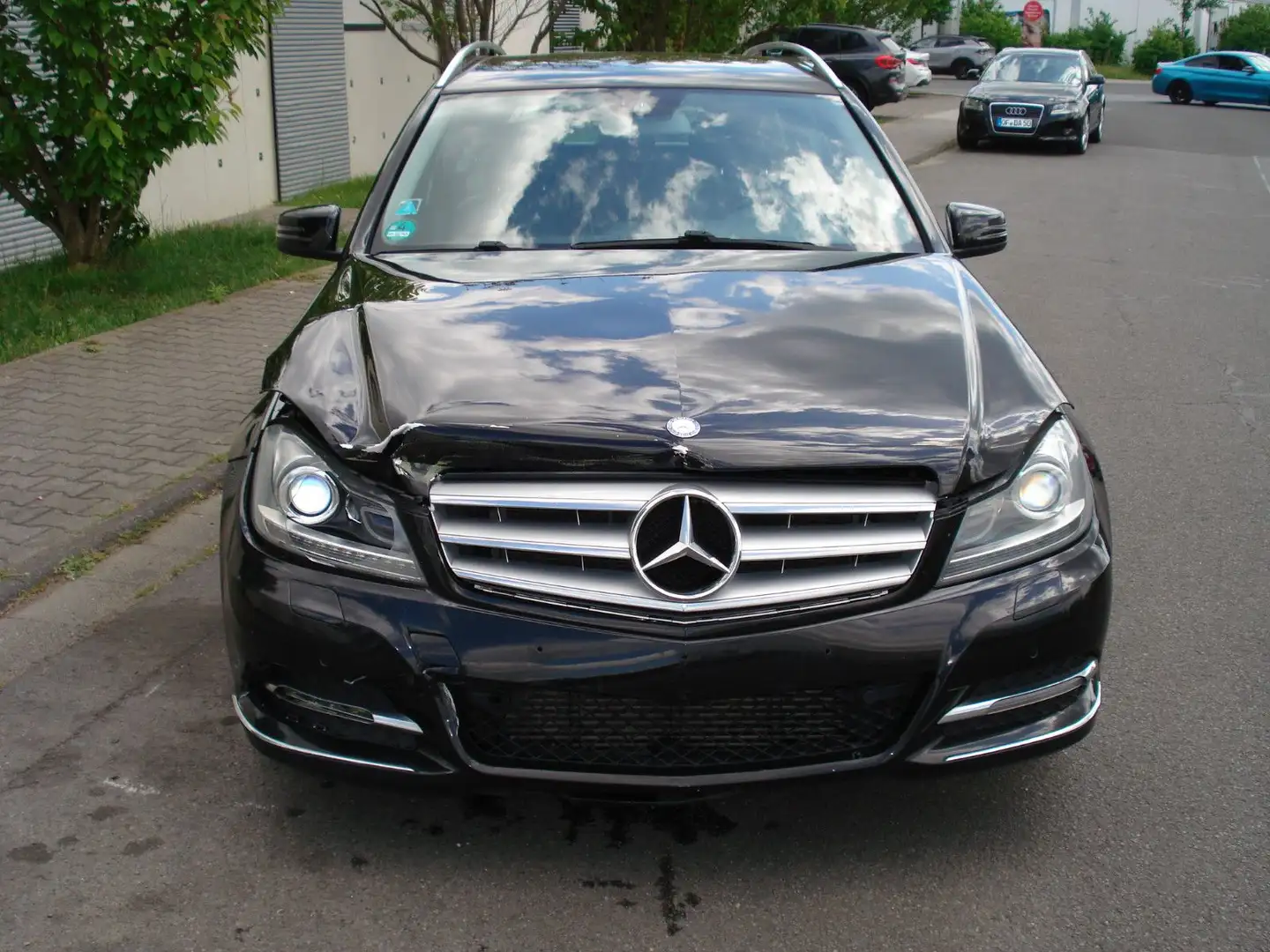 Mercedes-Benz C 220 C220TBlueEfficiency.AVANTGARDE!VOLLFARBEREIT! Negro - 2