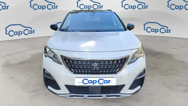 Peugeot 3008 view 5