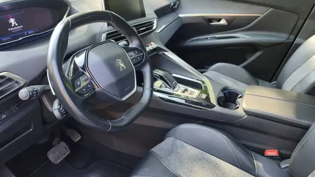 Peugeot 3008 view 8