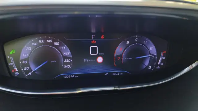 Peugeot 3008 view 12