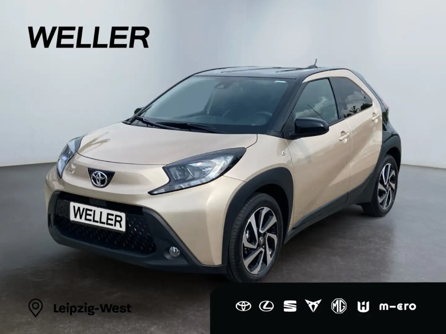 Toyota Aygo X Team D *ACC*Kamera*CarPlay*SHZ*Bi-Tone*DAB* Beige - 1