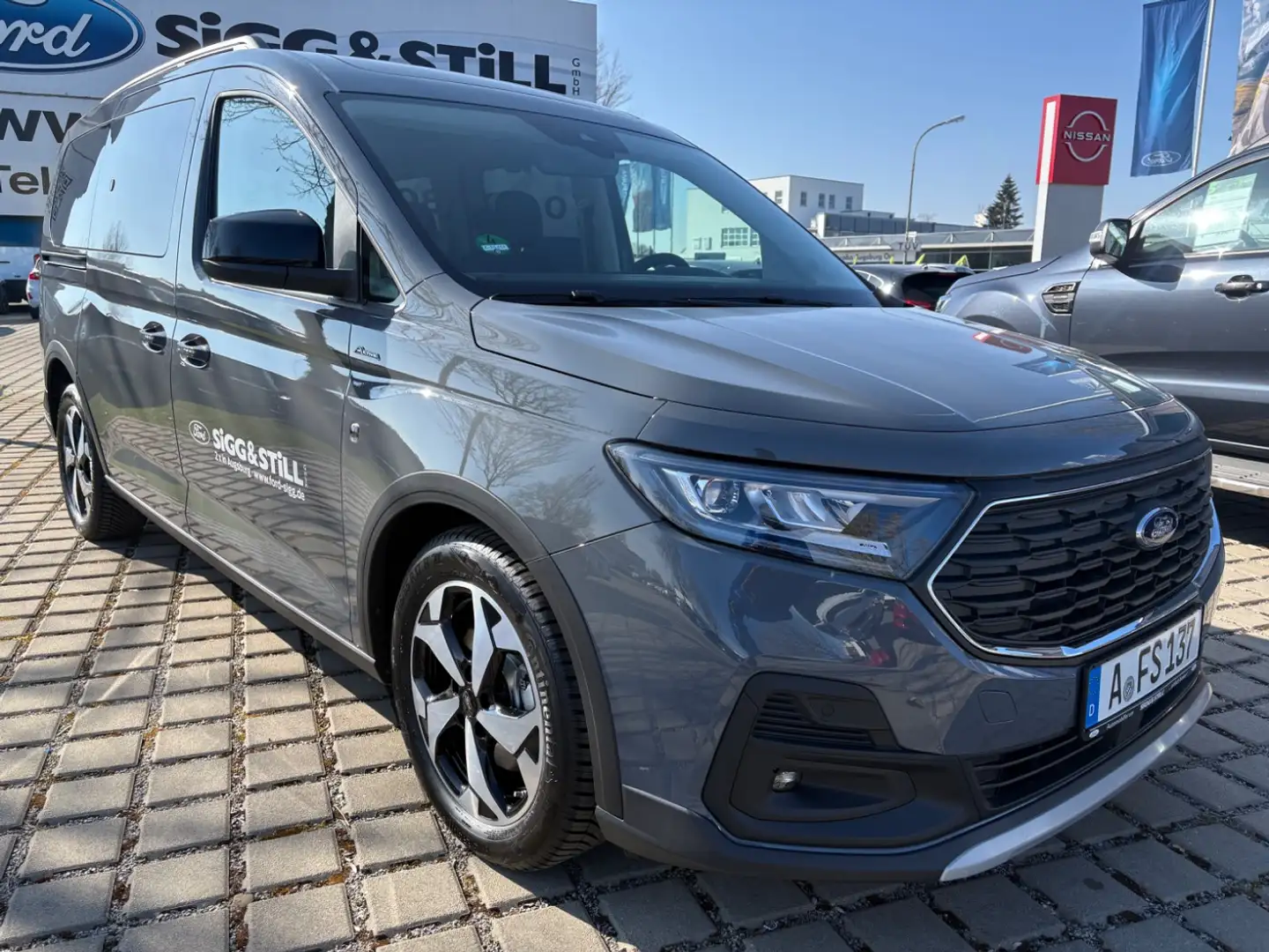 Ford Grand Tourneo Connect Active PHEV 1.5 7-SITZE Gris - 2