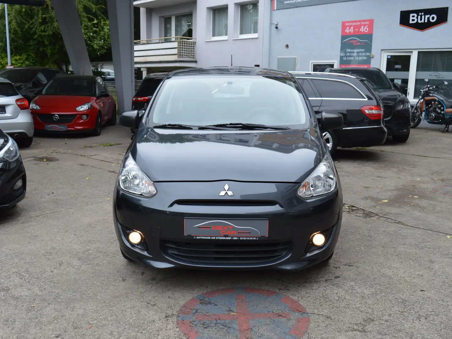 Mitsubishi Space Star 1.0*Klimaanlage* Šedá - 2