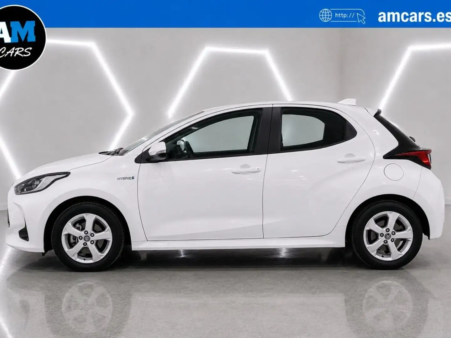 Toyota Yaris 120H 1.5 Style Plus Blanco - 2