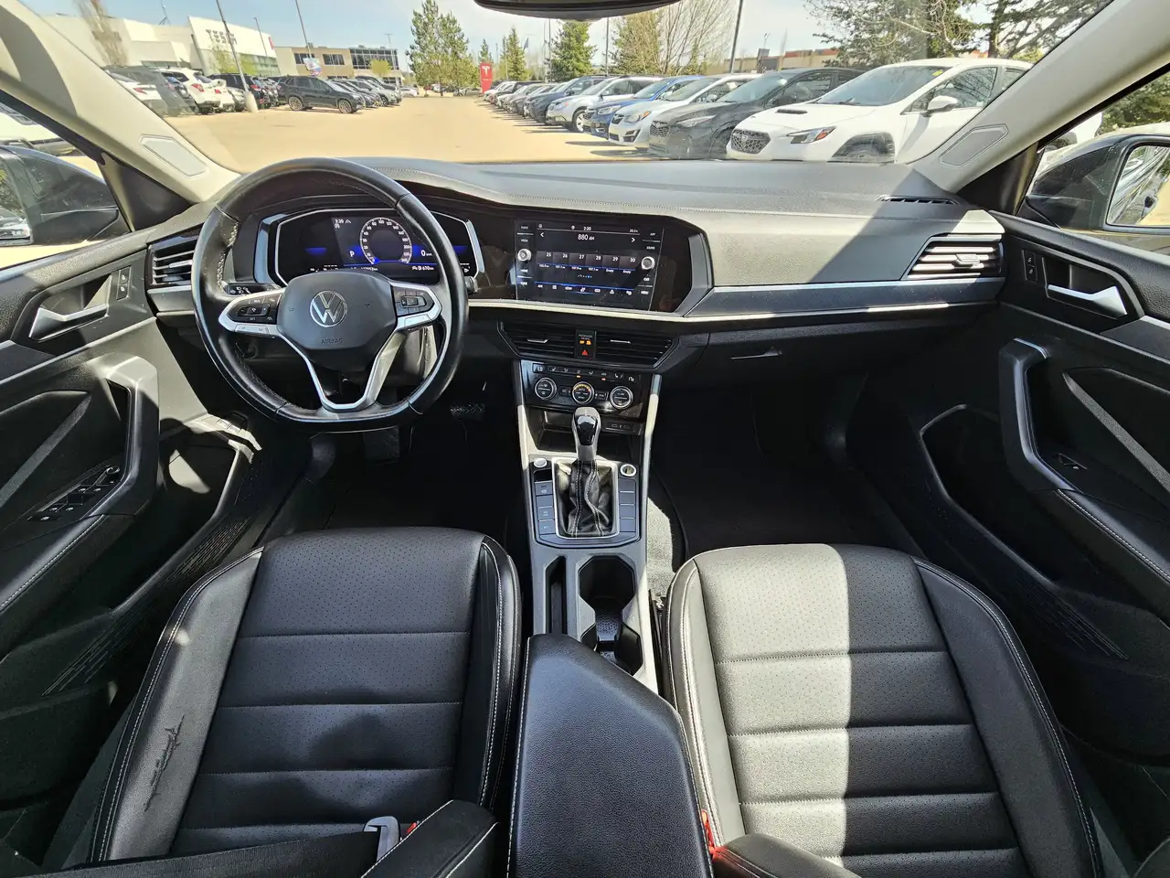 Volkswagen Jetta снимка Volkswagen Jetta