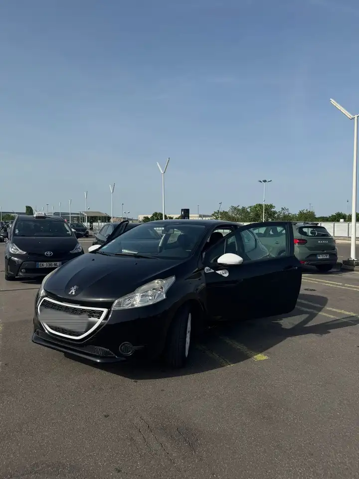 Peugeot 208 1.0 VTi 68ch BVM5 Like