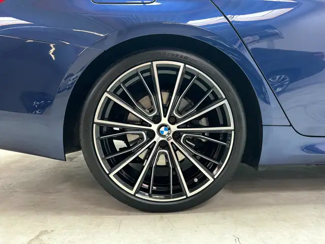 BMW M view 19