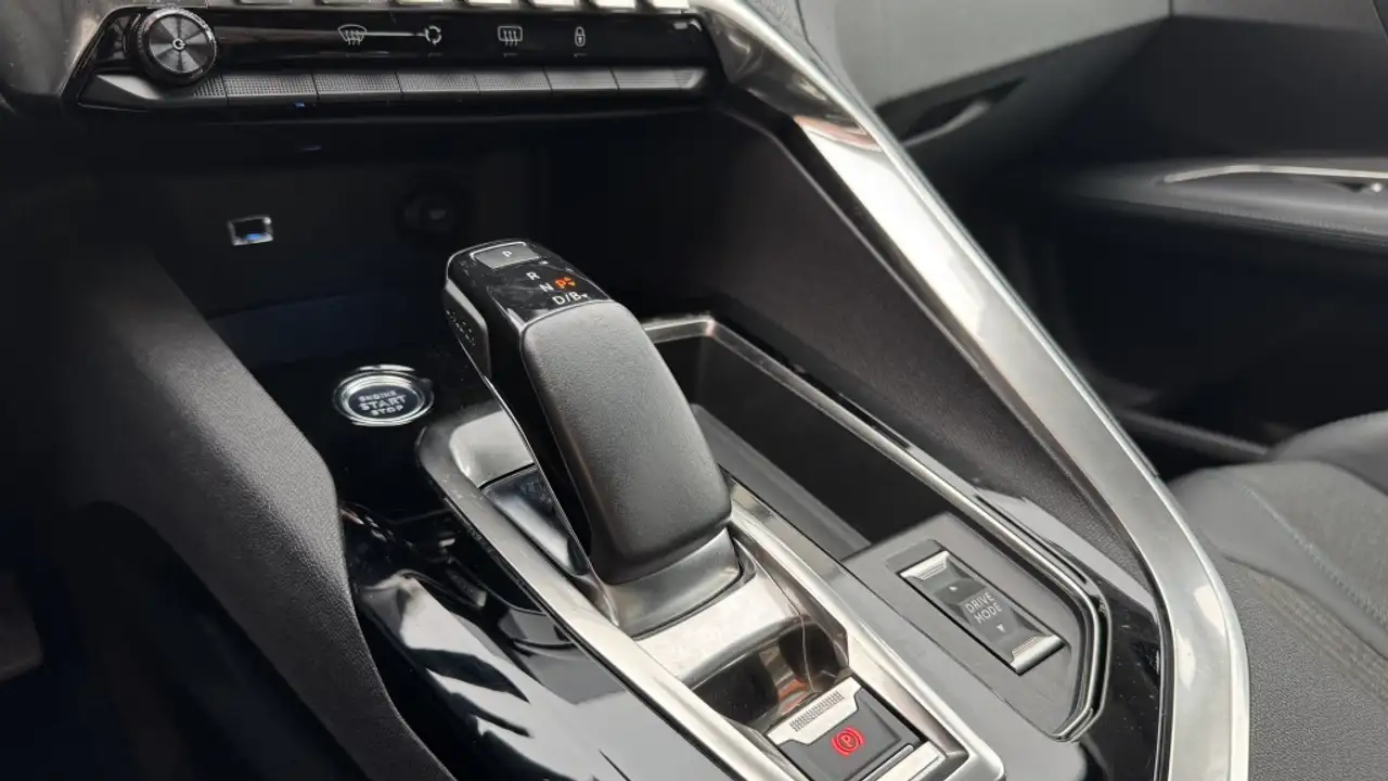 Peugeot 3008 1.6 HYbrid 225 Allure Camera Cruise Control, миниатюра 18