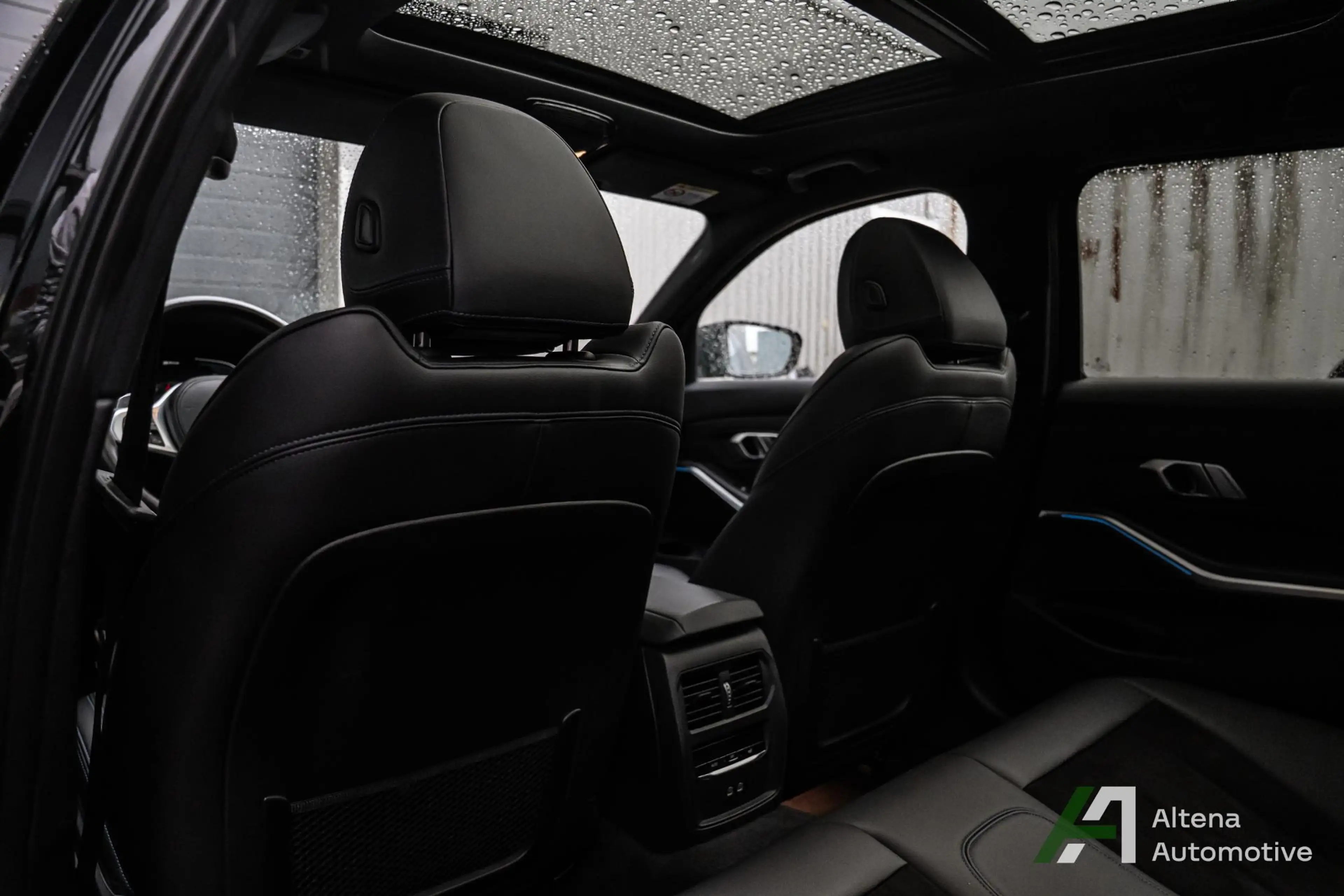 BMW 330 3-serie Touring 330e xDrive Business Edition Plus — photo 12