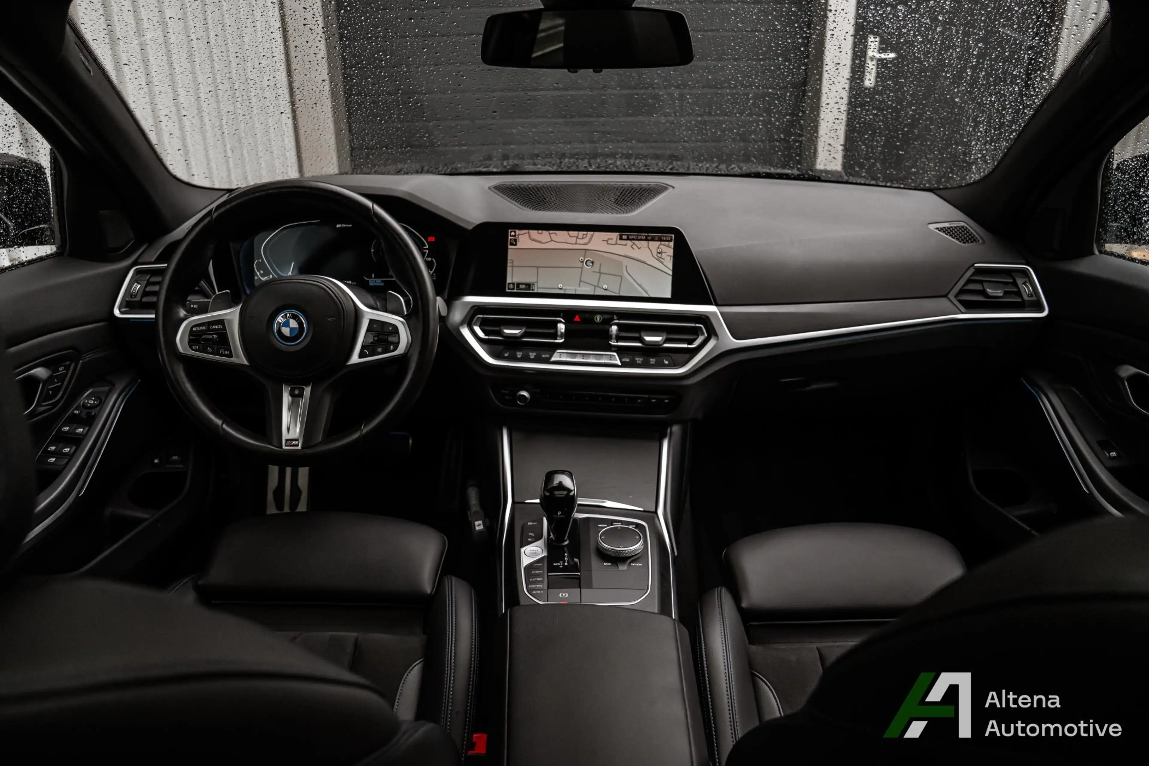 BMW 330 3-serie Touring 330e xDrive Business Edition Plus — photo 14