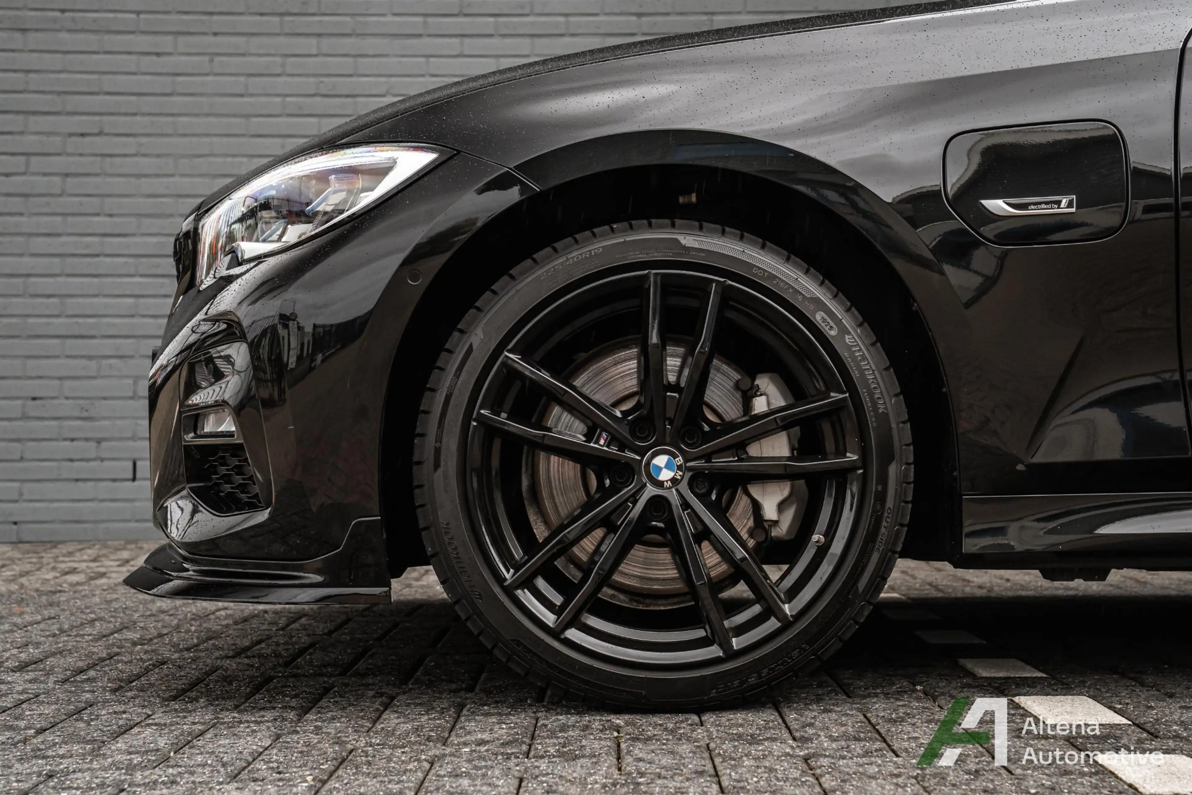 BMW 330 3-serie Touring 330e xDrive Business Edition Plus — photo 3