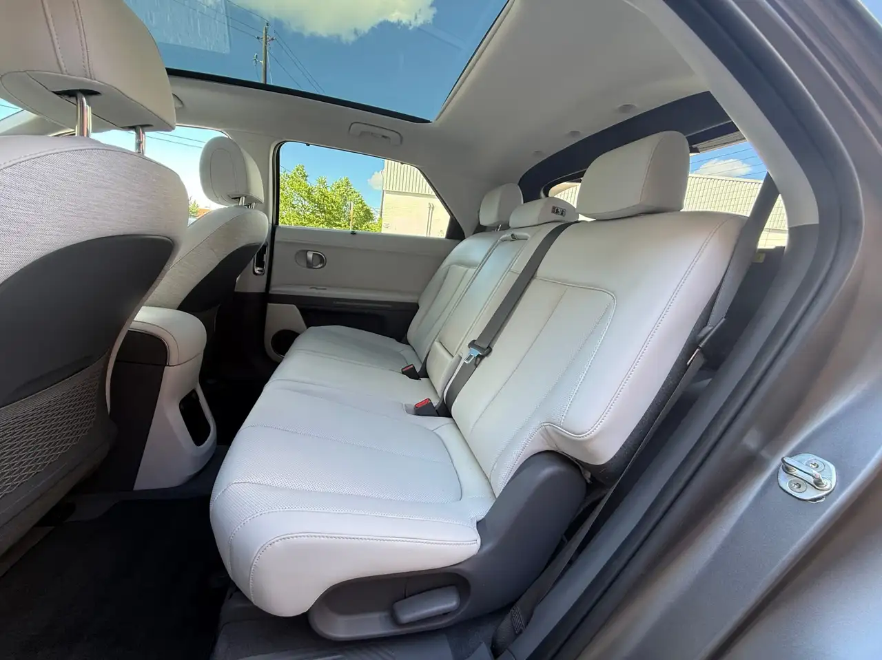 Hyundai IONIQ 5 снимка Hyundai IONIQ 5