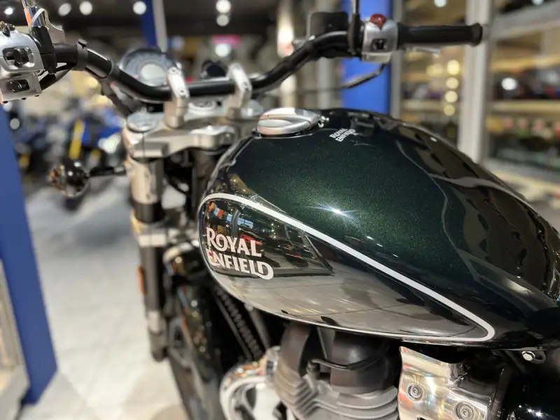 Royal Enfield Super Meteor 650 - foto 5