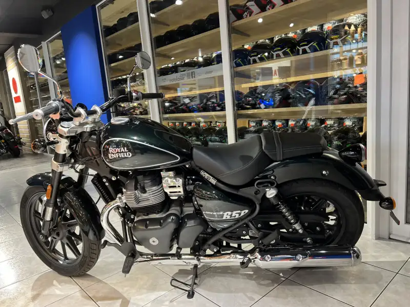 Royal Enfield Super Meteor 650 - foto 4