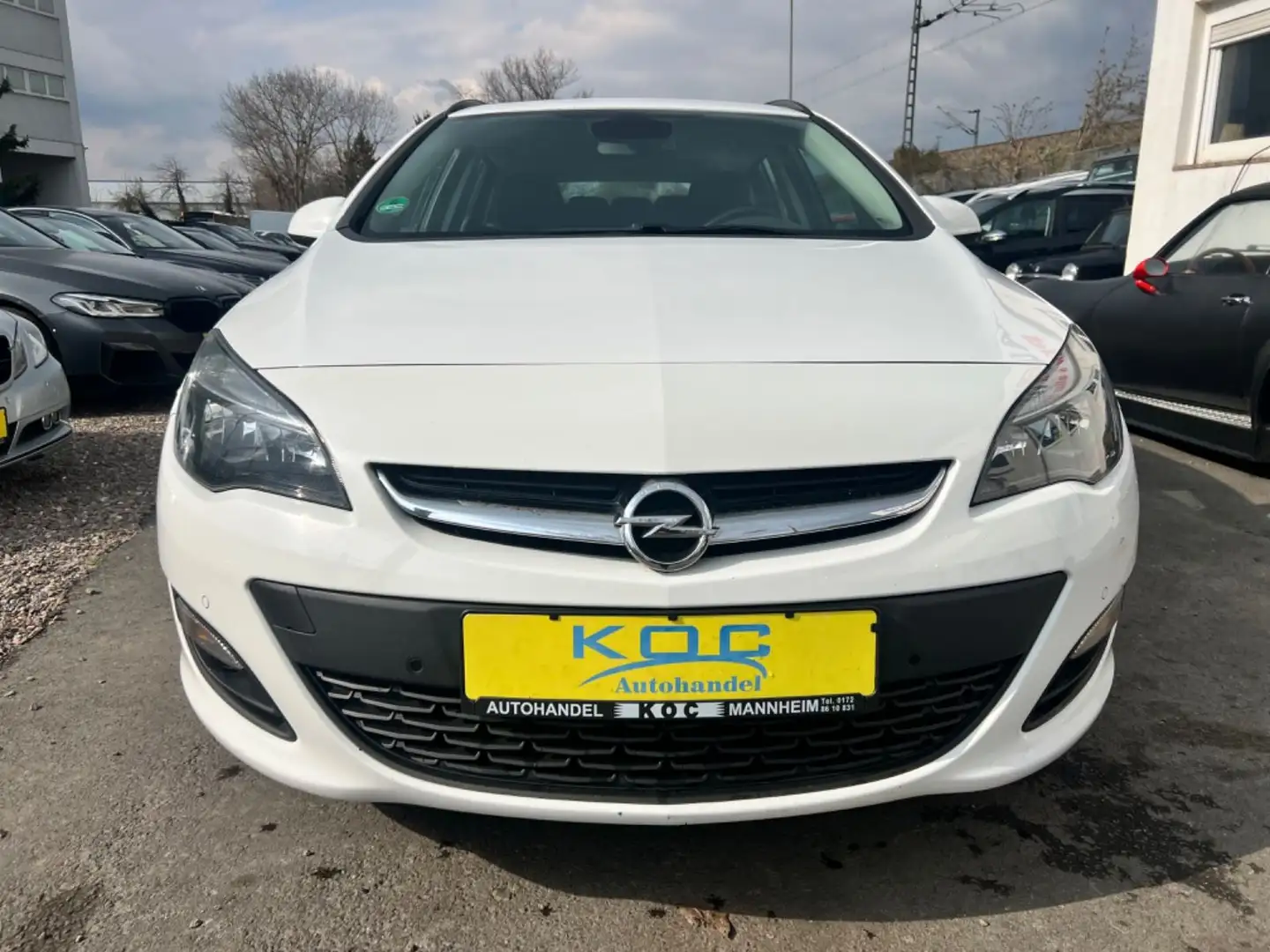 Opel Astra J Sports Tourer Edition Weiß - 2