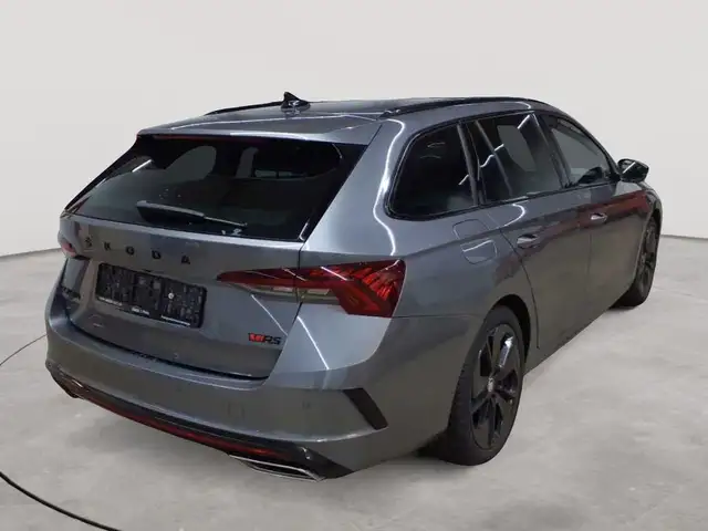 Skoda Octavia view 4