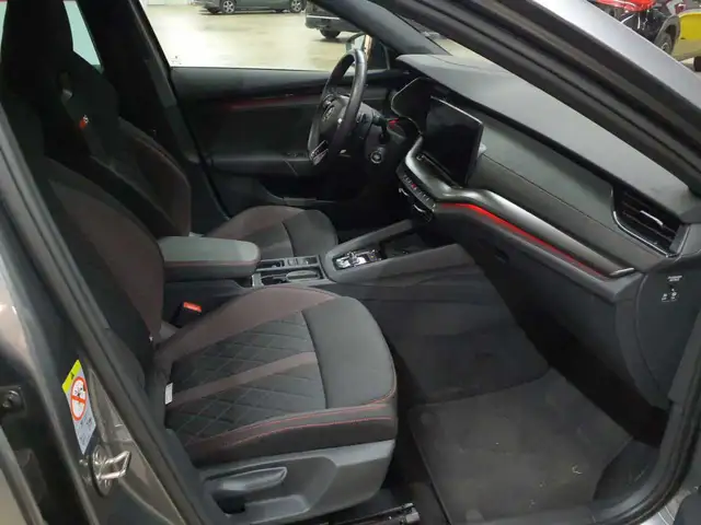 Skoda Octavia view 8