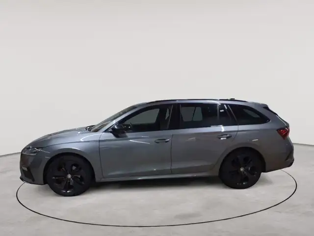 Skoda Octavia view 6