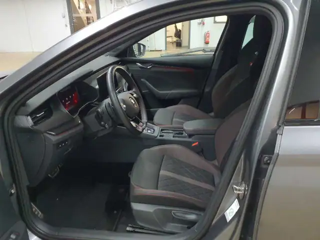 Skoda Octavia view 7