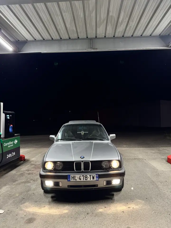 BMW 325