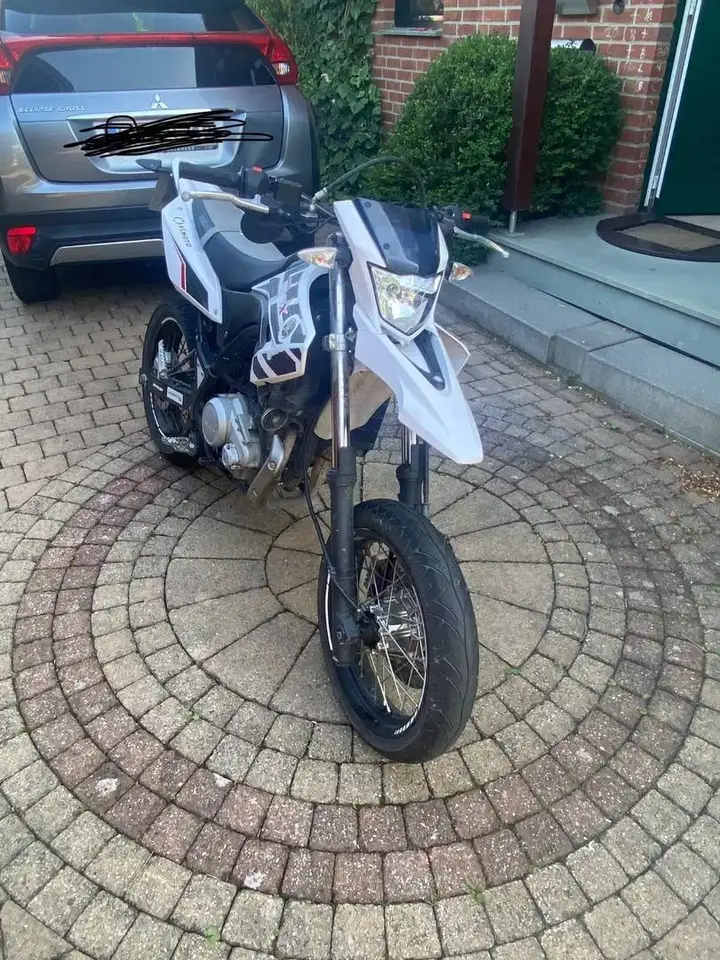 Yamaha WR 125