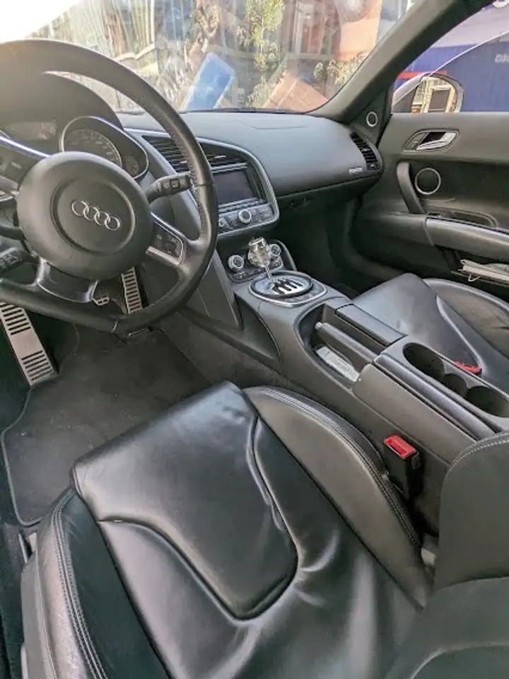 Audi R8 снимка Audi R8