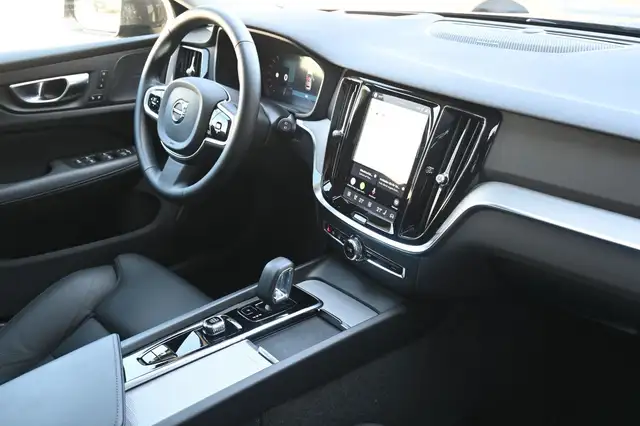 Volvo V60 view 13