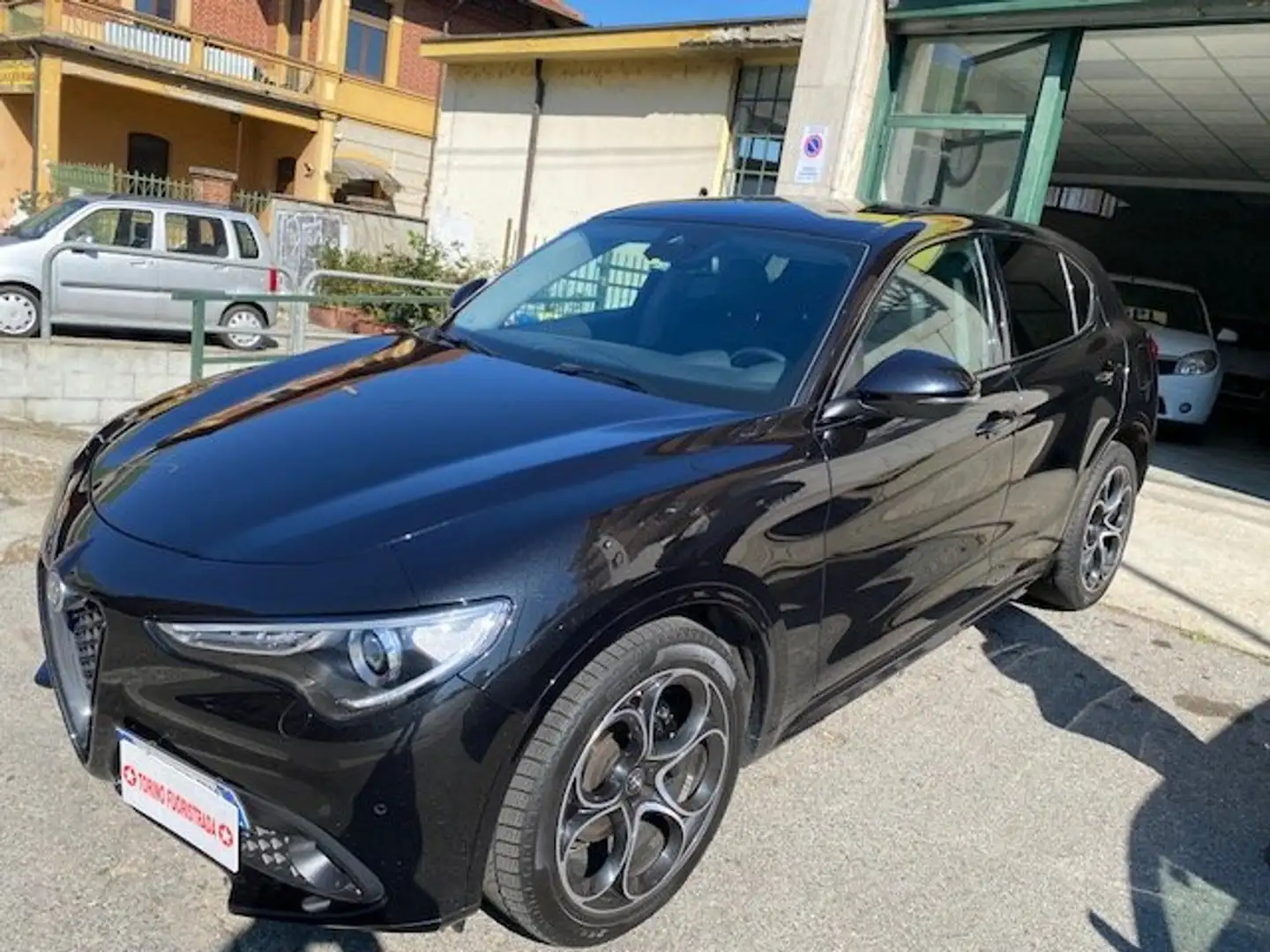 Alfa Romeo Stelvio AT8 Q4 Veloce Noir - 1