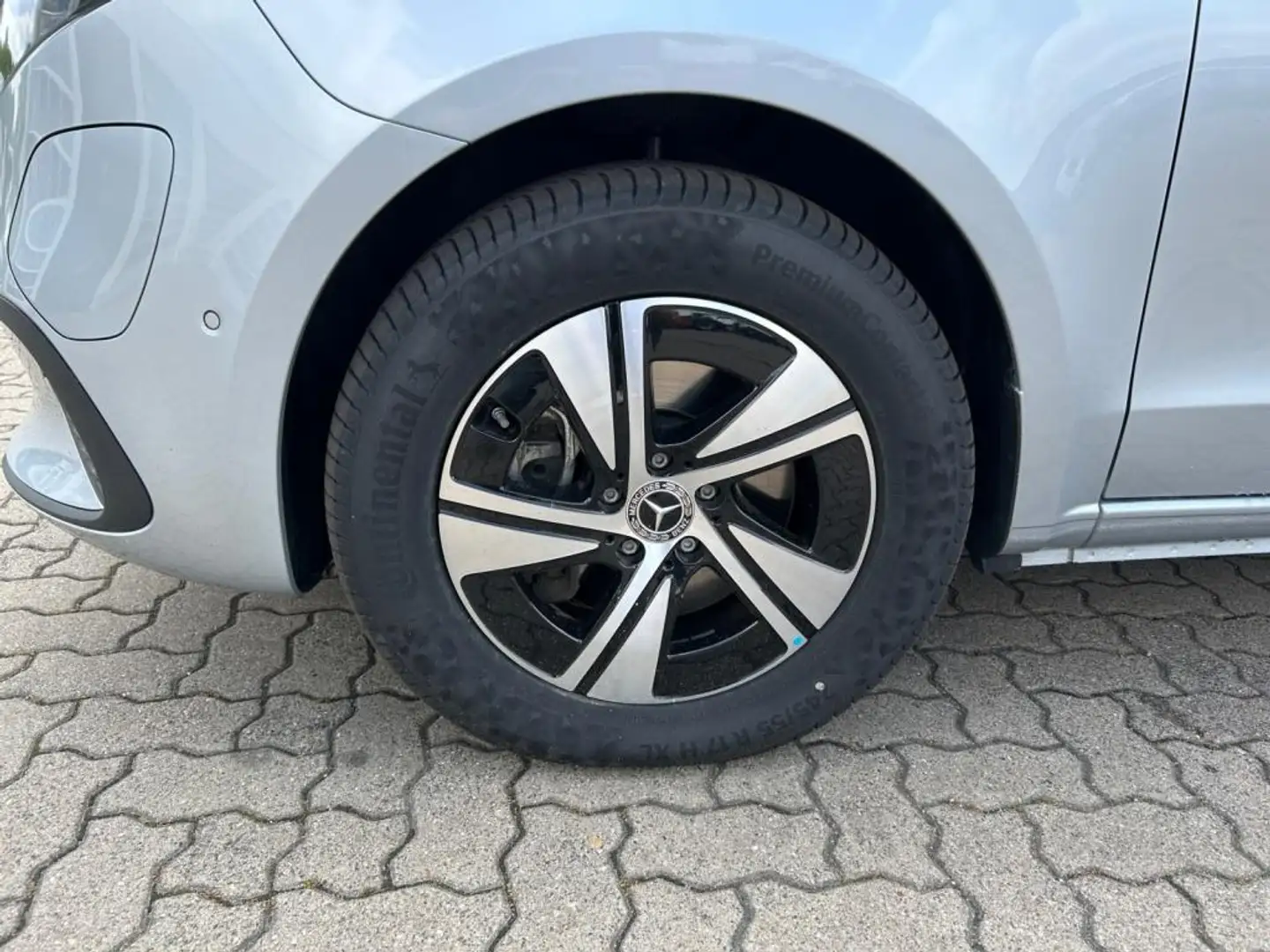 Mercedes-Benz EQV AVANTGARDE Lang DISTR+LED Argent - 2