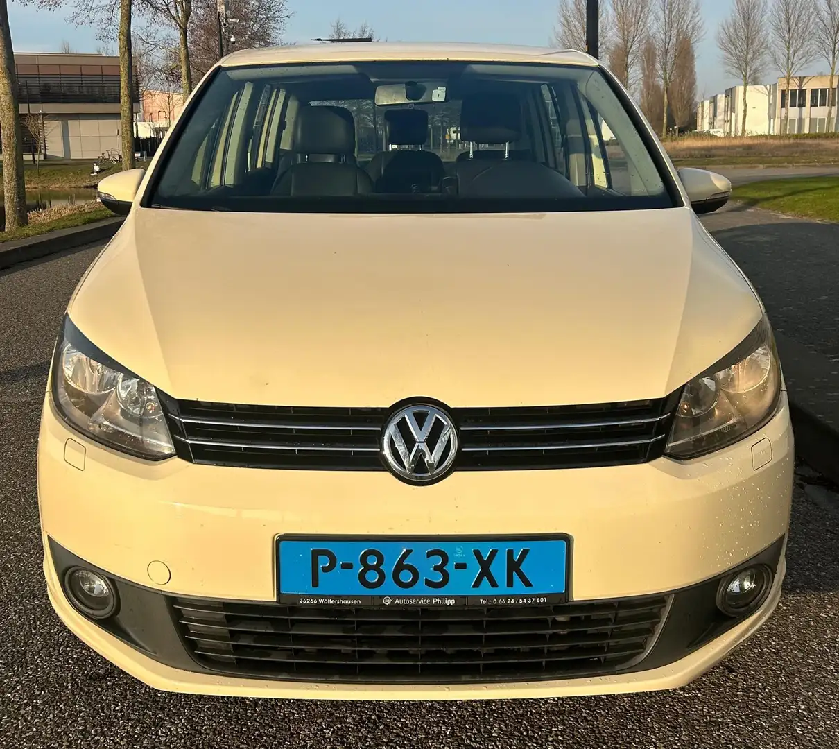 Volkswagen Touran 1.6 TDI Comfl. BM 7p Beige - 2